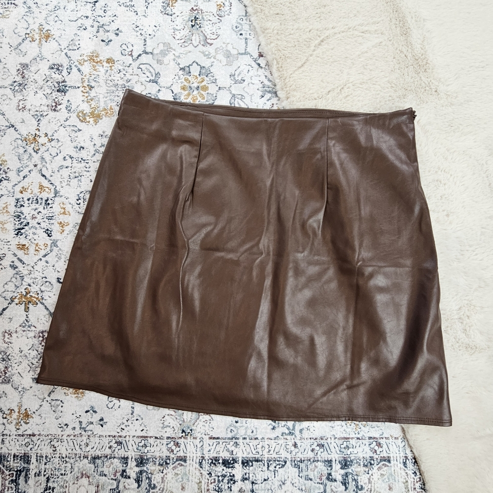 Old Navy Faux Leather Mini Skirt XL Brown BNWT - Picture 8 of 8